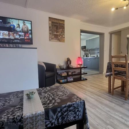 Appartement Rethel - Netflix - Marc & Cecile Экстерьер фото