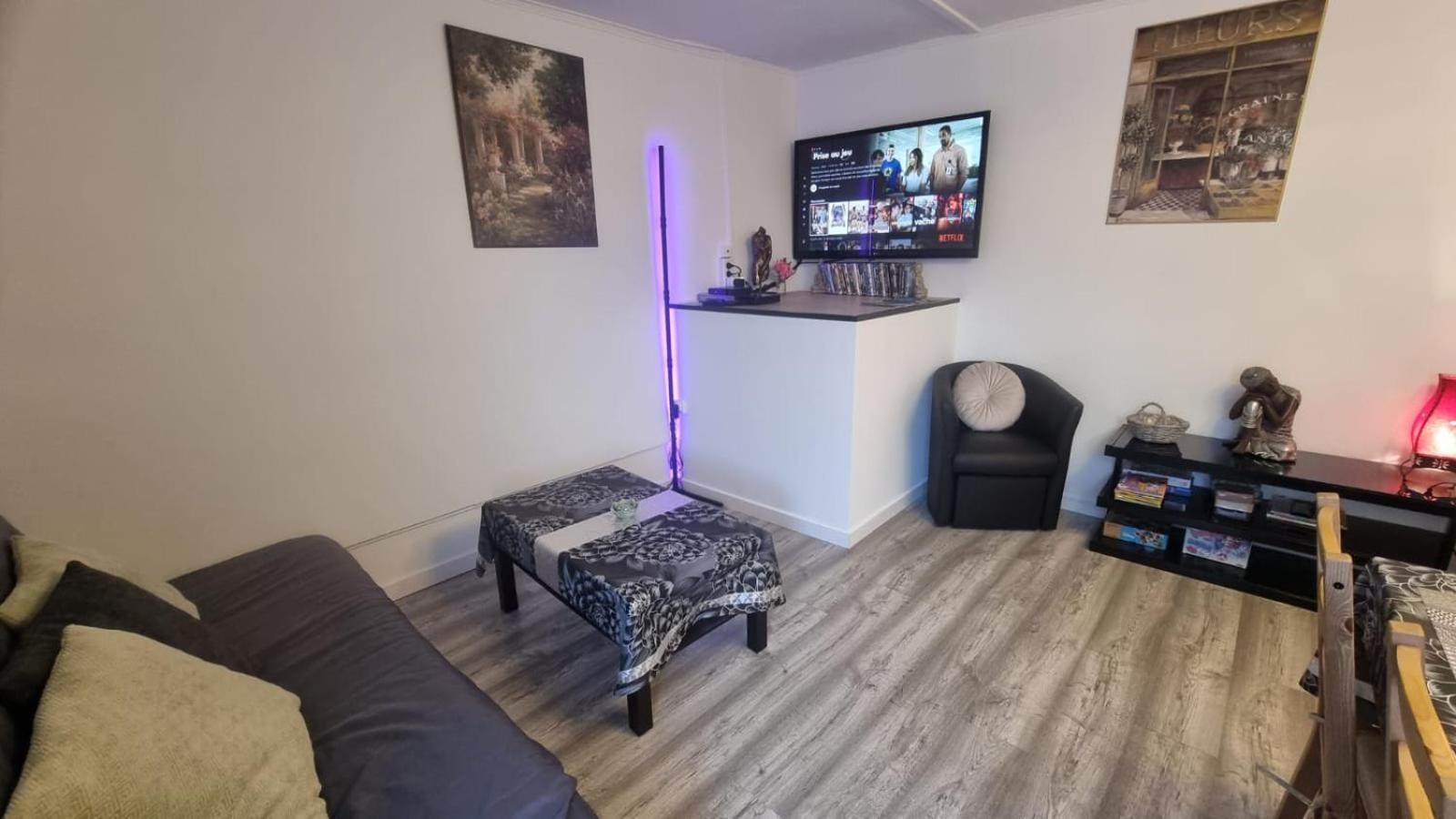 Appartement Rethel - Netflix - Marc & Cecile Экстерьер фото